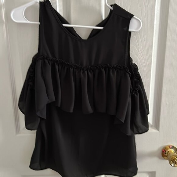 Black top - Picture 1 of 3